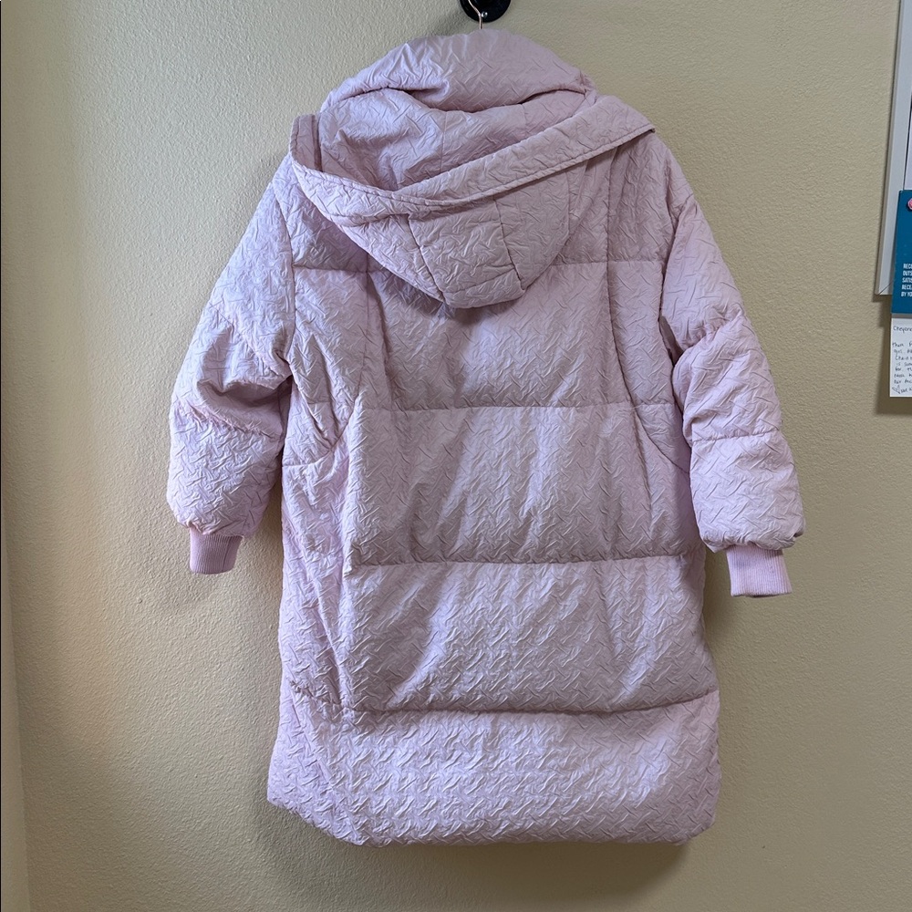 Ledin Pastel Pink Quilted Long Coat with Heart Detail Size Small - Picture 5 of 5